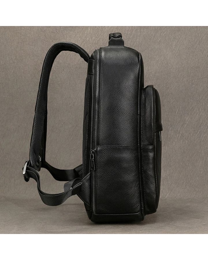 Sac à dos business homme en cuir, vue de profile