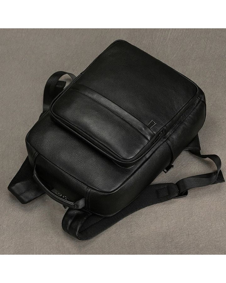 Sac à dos business homme en cuir, vue position couché
