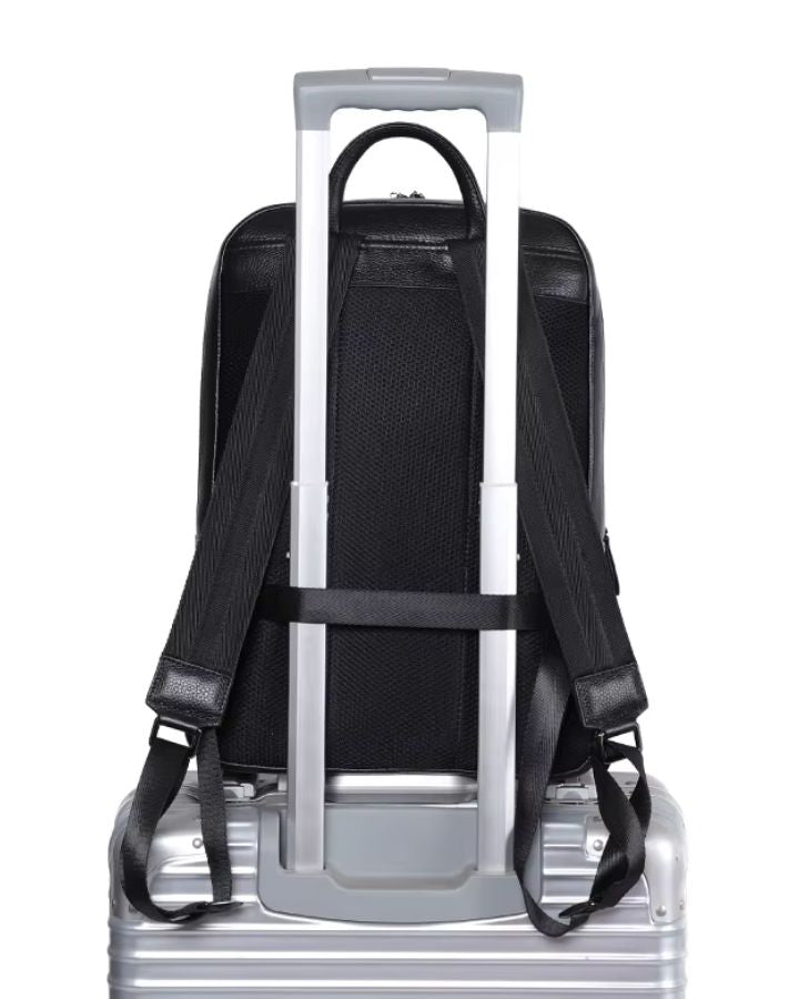 Sac à dos design en cuir véritable homme, fixation sur manchon de valise trolley grâce à une bande de fixation intégrée