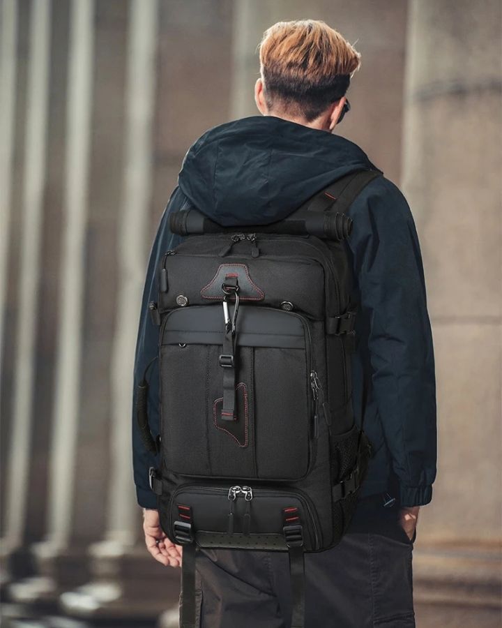 Sac à Dos de Voyage Multifonction, porté sur le dos