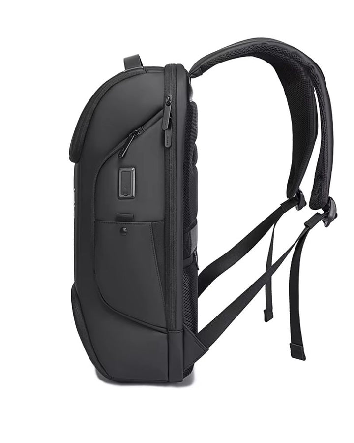 Sac à dos de voyage pour ordinateur, vue de profile